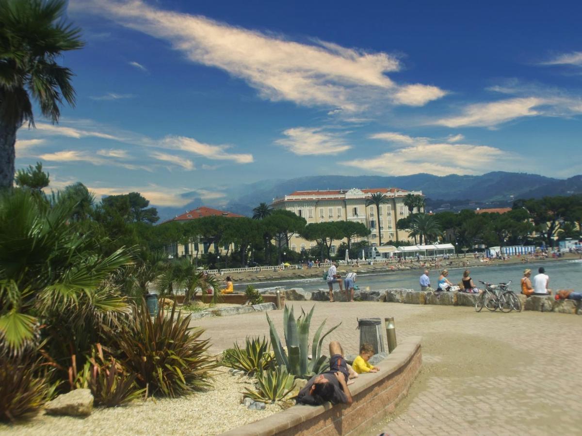 Hotel Paradiso Diano Marina Exterior photo
